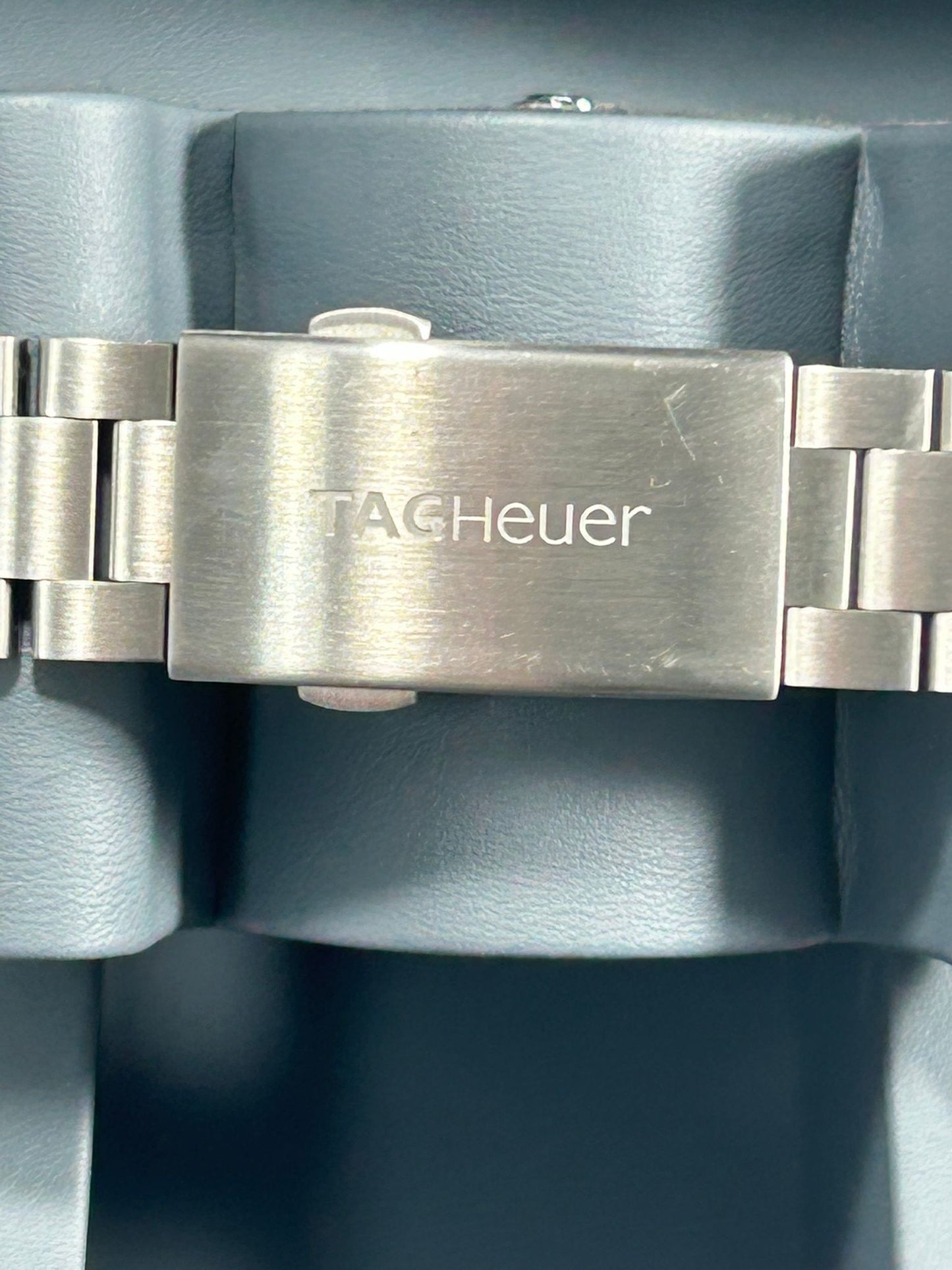 2025 TAG Heuer Formula 1 WAZ1112 Men’s Quartz Watch – 41mm, Box & Papers, Near Mint Condition