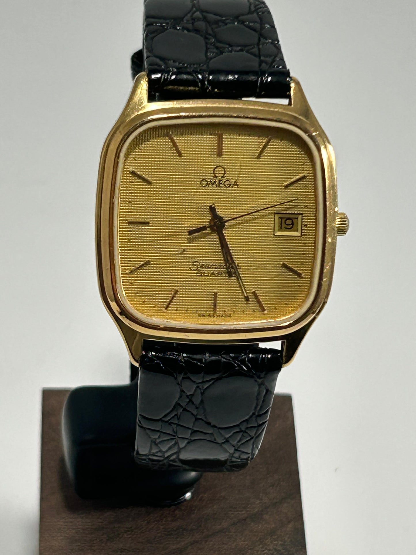 1980's Omega Seamaster 396.0934 Tank Style Rectangylar Gold Watch - Quartz, Date, Cal. 1420