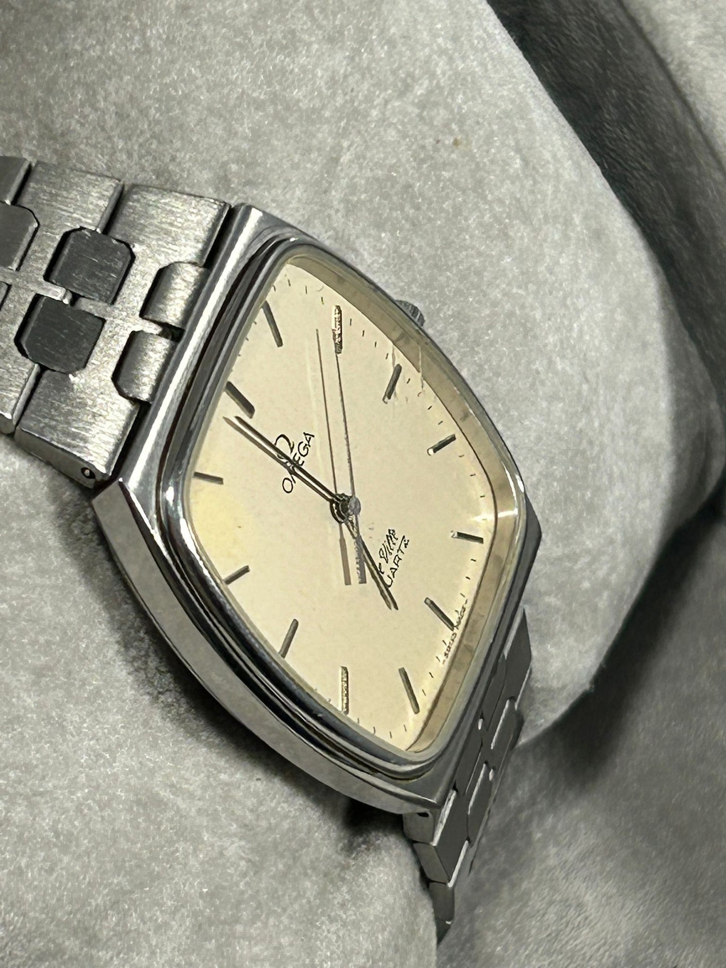 Omega De Ville 1980s Vintage Quartz Dress Watch – Cal.1336, 31mm, Original Bracelet