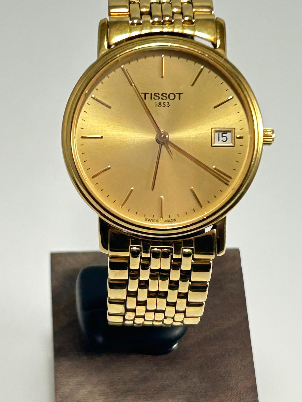 Tissot 1853 Classic Desire Men's Watch — Gold-Tone, Champagne Dial, Sapphire Crystal, Date