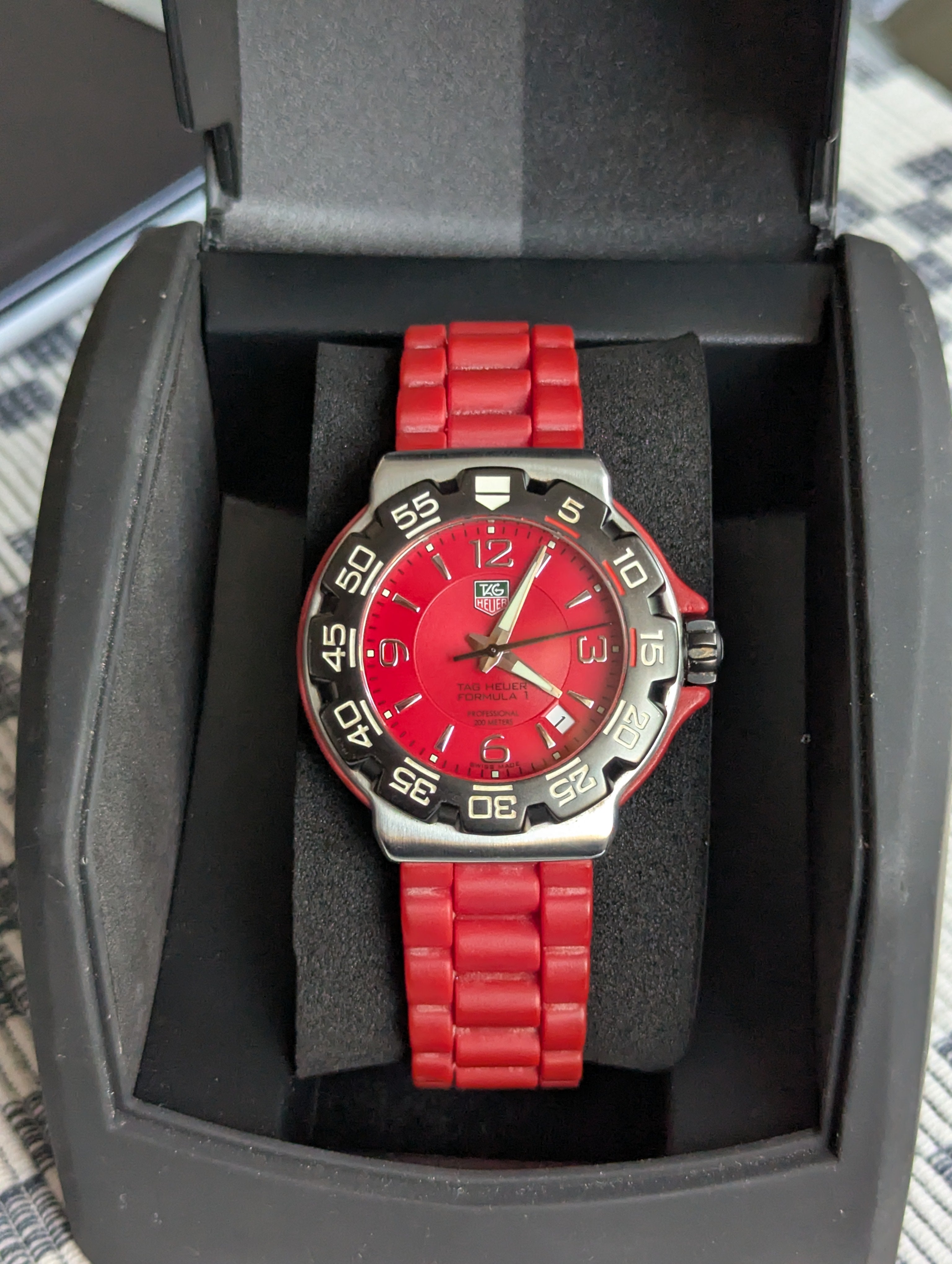 TAG Heuer Formula 1 WAC1113-0 Red Dial Quartz Watch