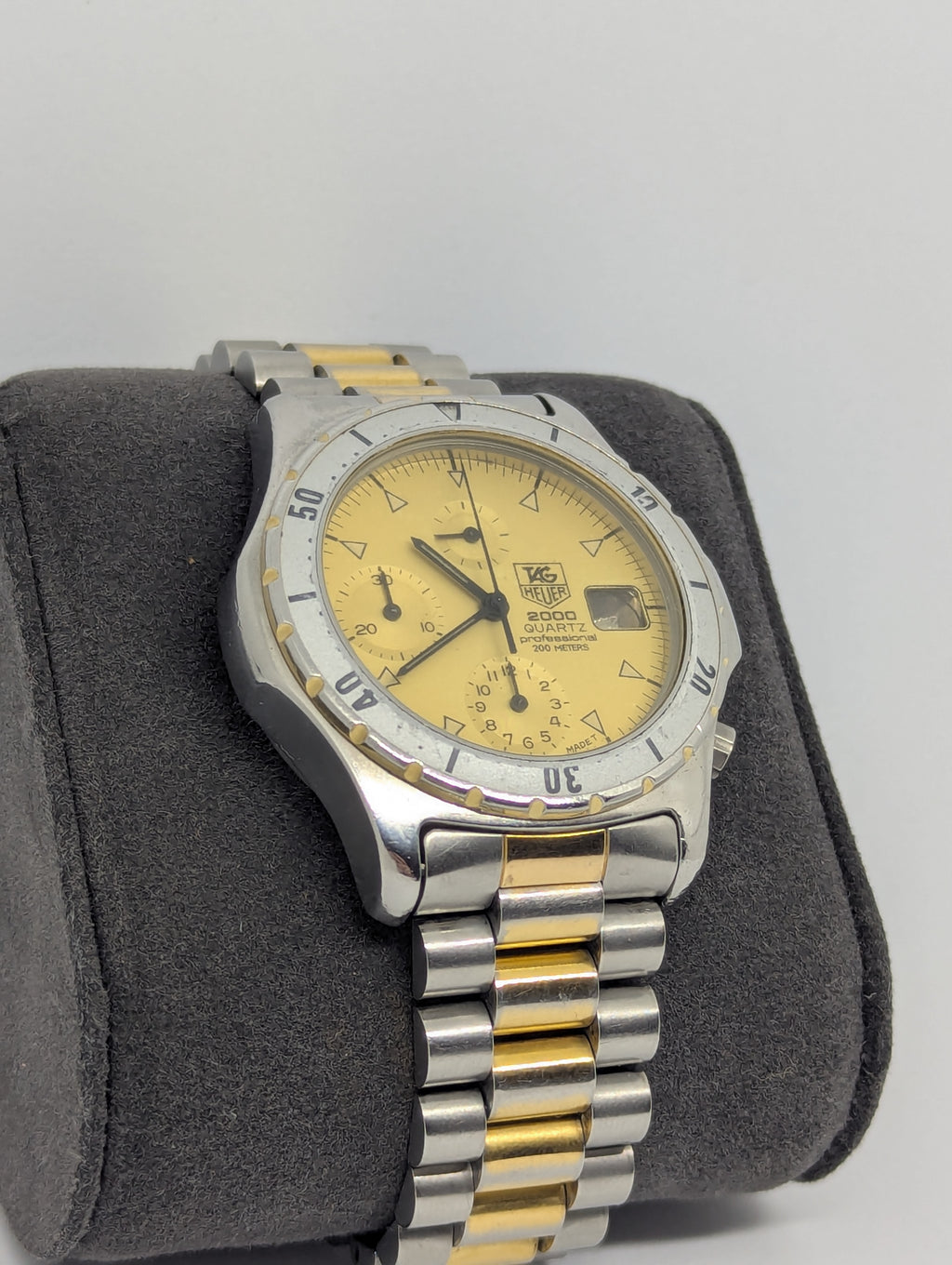 Tag Heuer 2000 Professional Chronograph