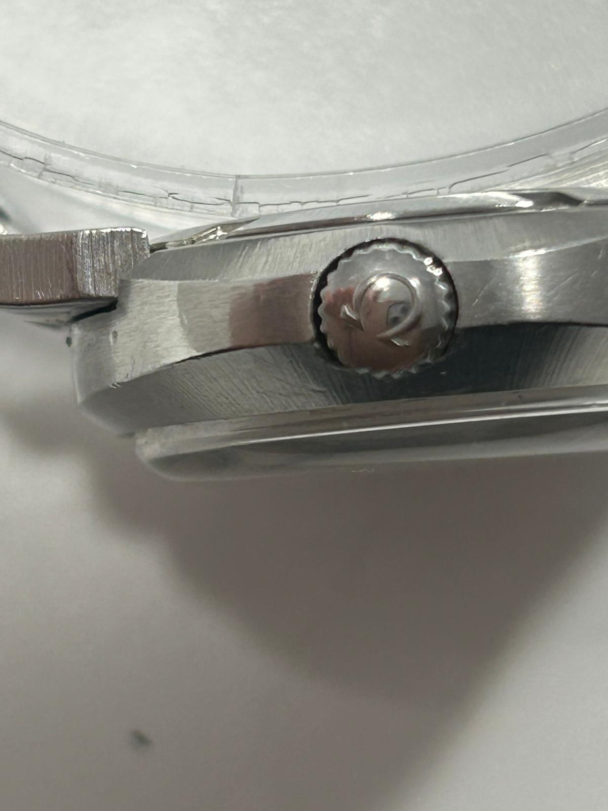 1970s Omega Genève Dynamic Unisex Automatic – Silver Dial, Integrated Bracelet