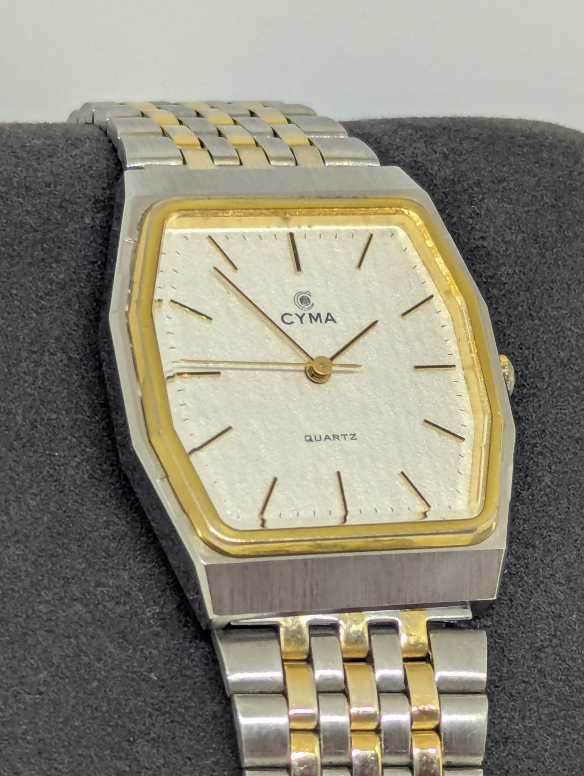 Cyma Le Locle White Textured Dial Dress Watch Quartz