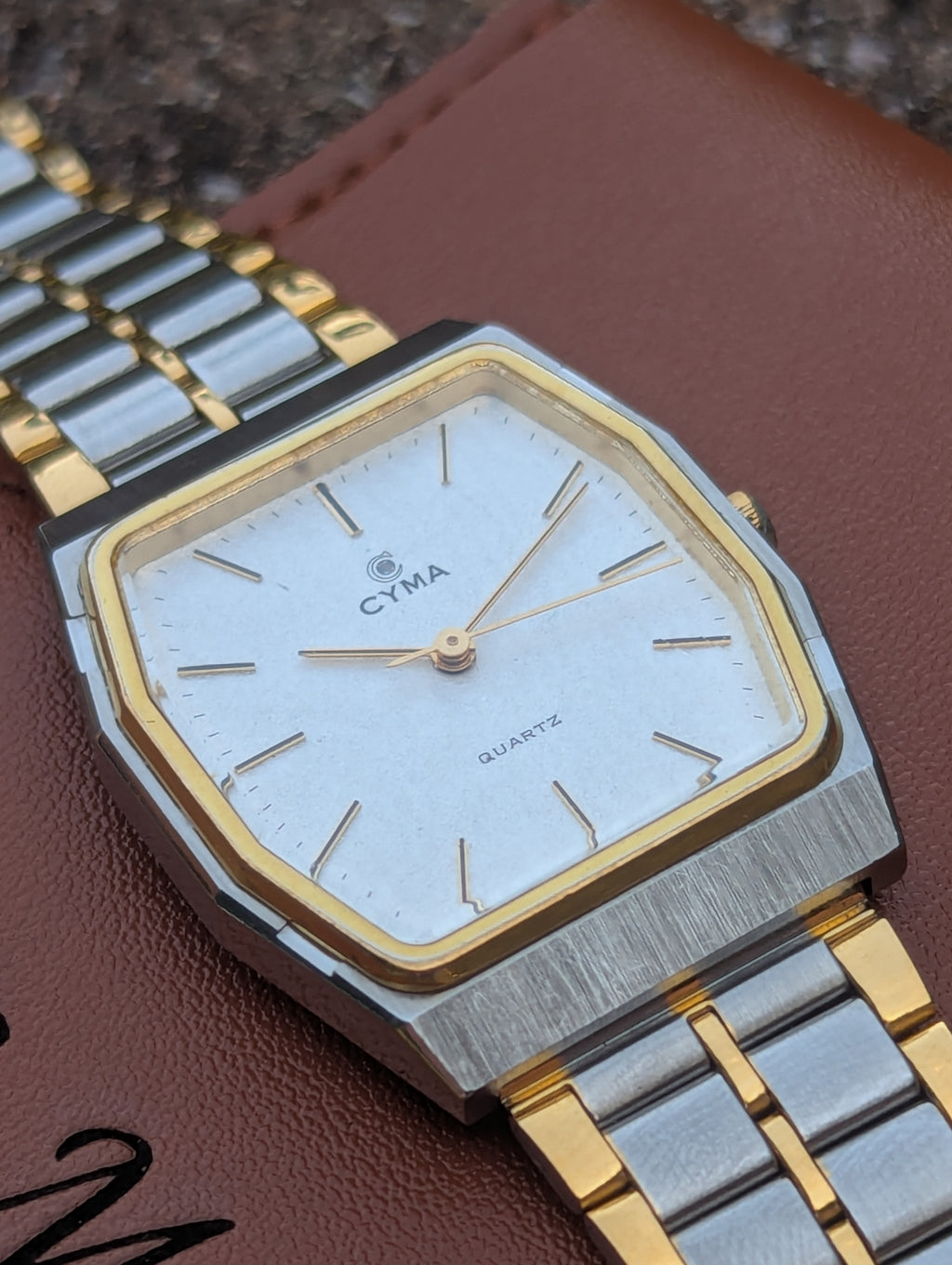 Cyma Le Locle White Textured Dial Dress Watch Quartz