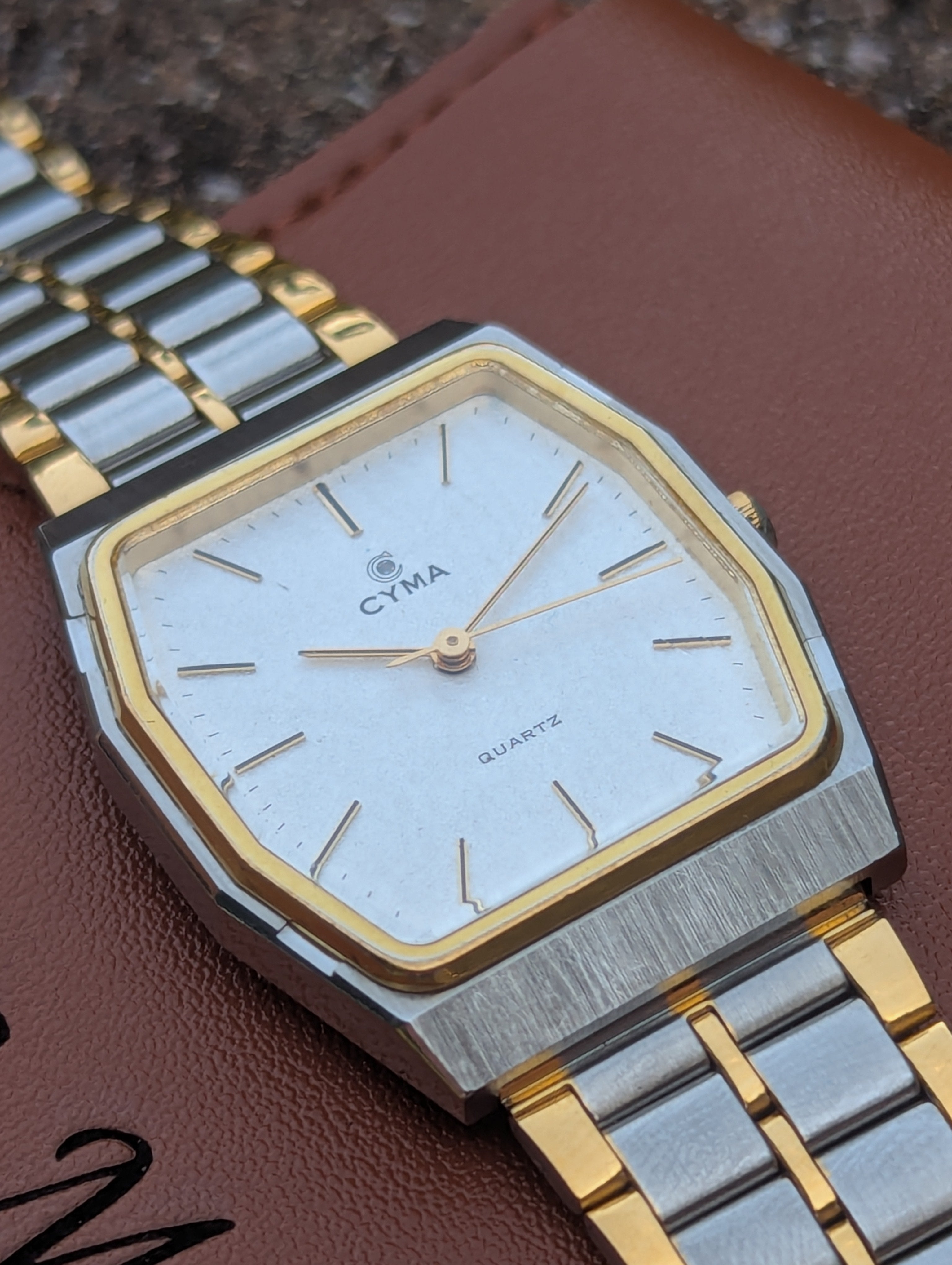 Cyma Le Locle White Textured Dial Dress Watch Quartz