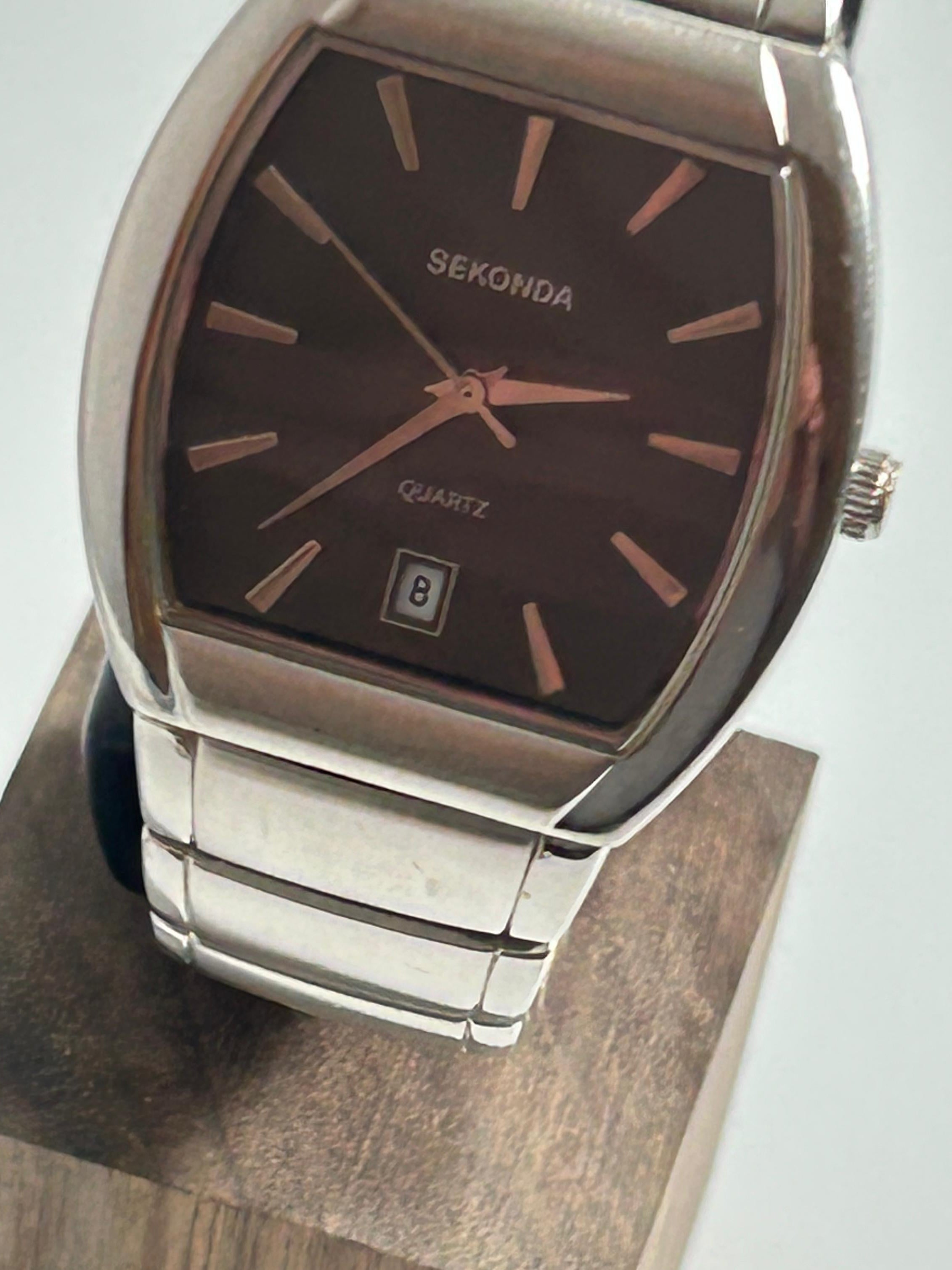 Sekonda Quartz Tonneau Men's Watch — Stainless Steel, Black Dial, Rose Gold-Tone Indices, Date, Steel Bracelet