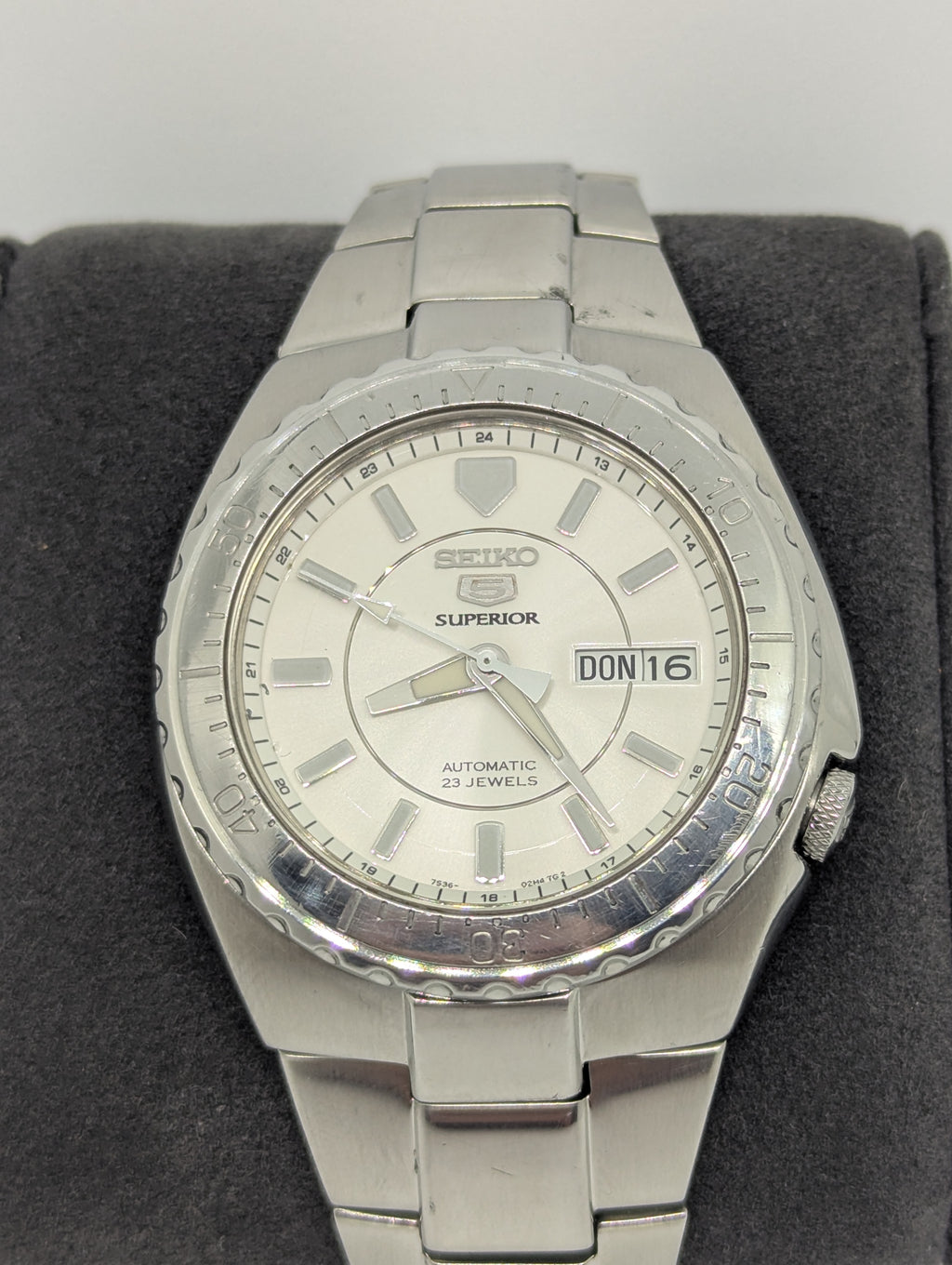 Seiko 5 Superior