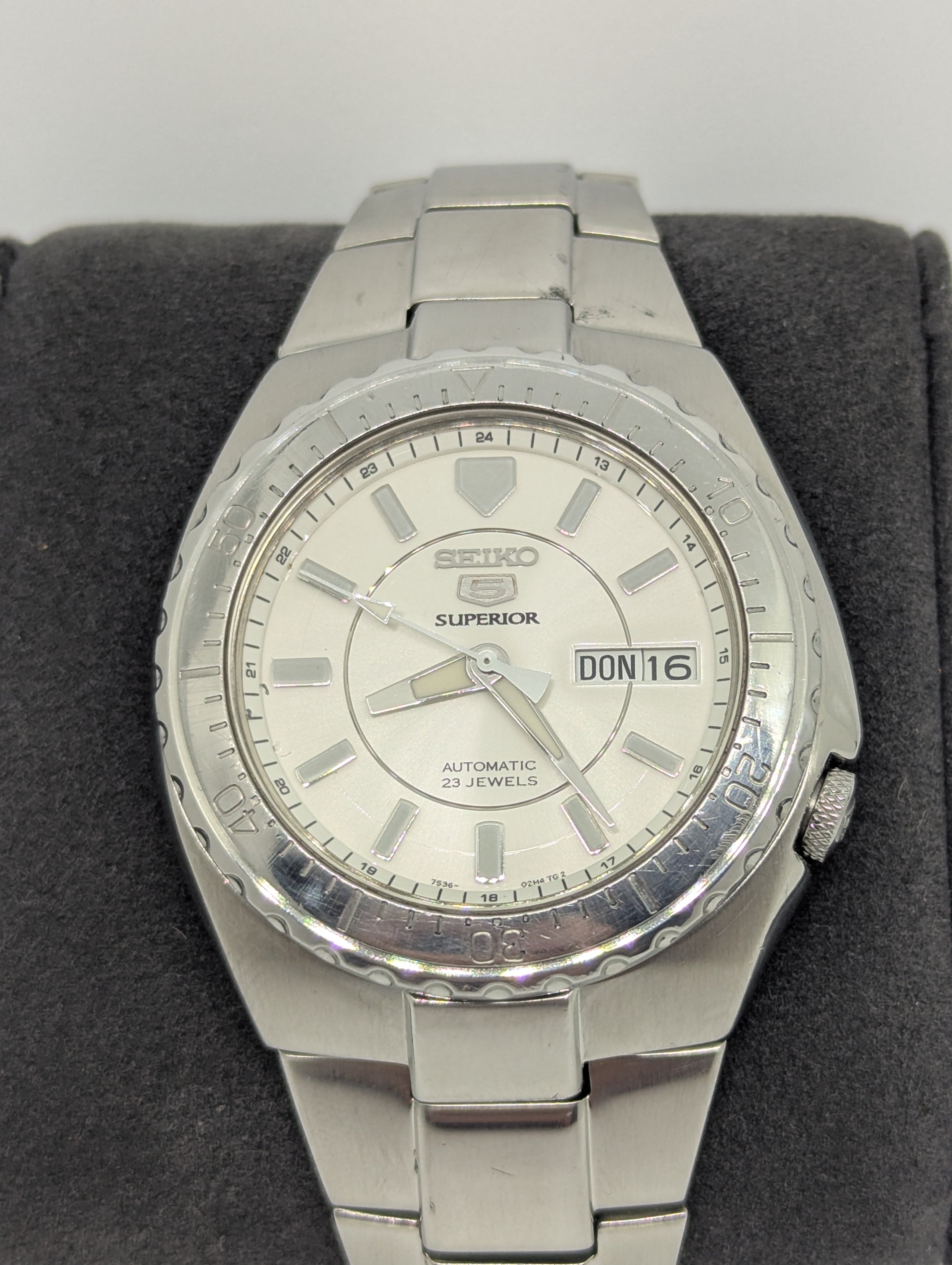Seiko 5 Superior