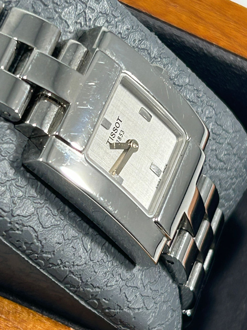 Tissot T-Classic Ladies Rectangle - Linen Dial, L730K, Swiss Made, 22mm