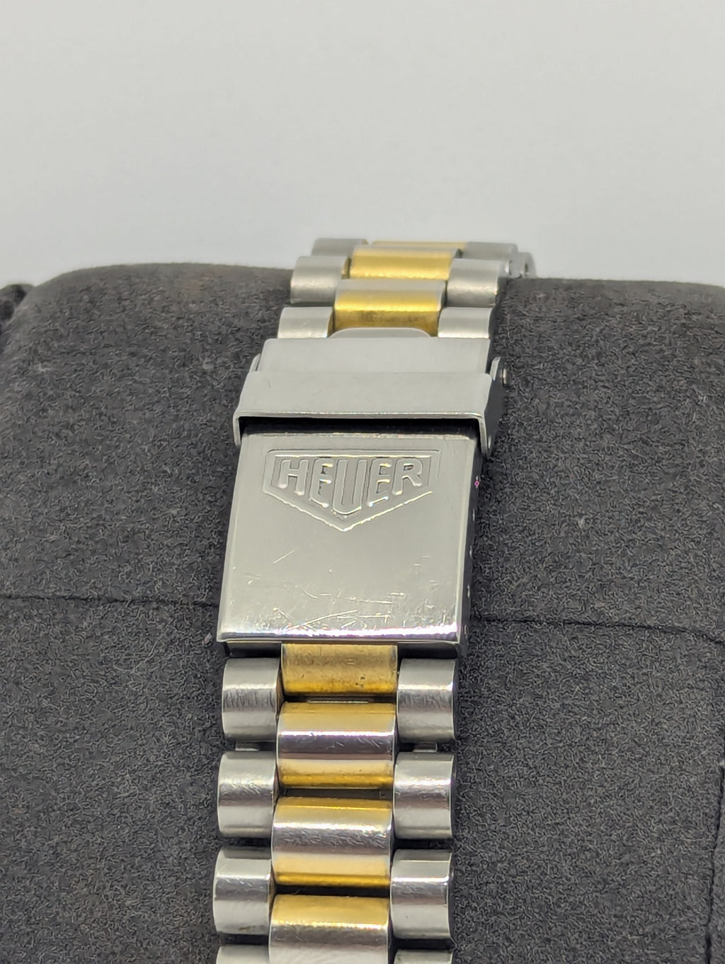 Tag Heuer 2000 Professional Chronograph
