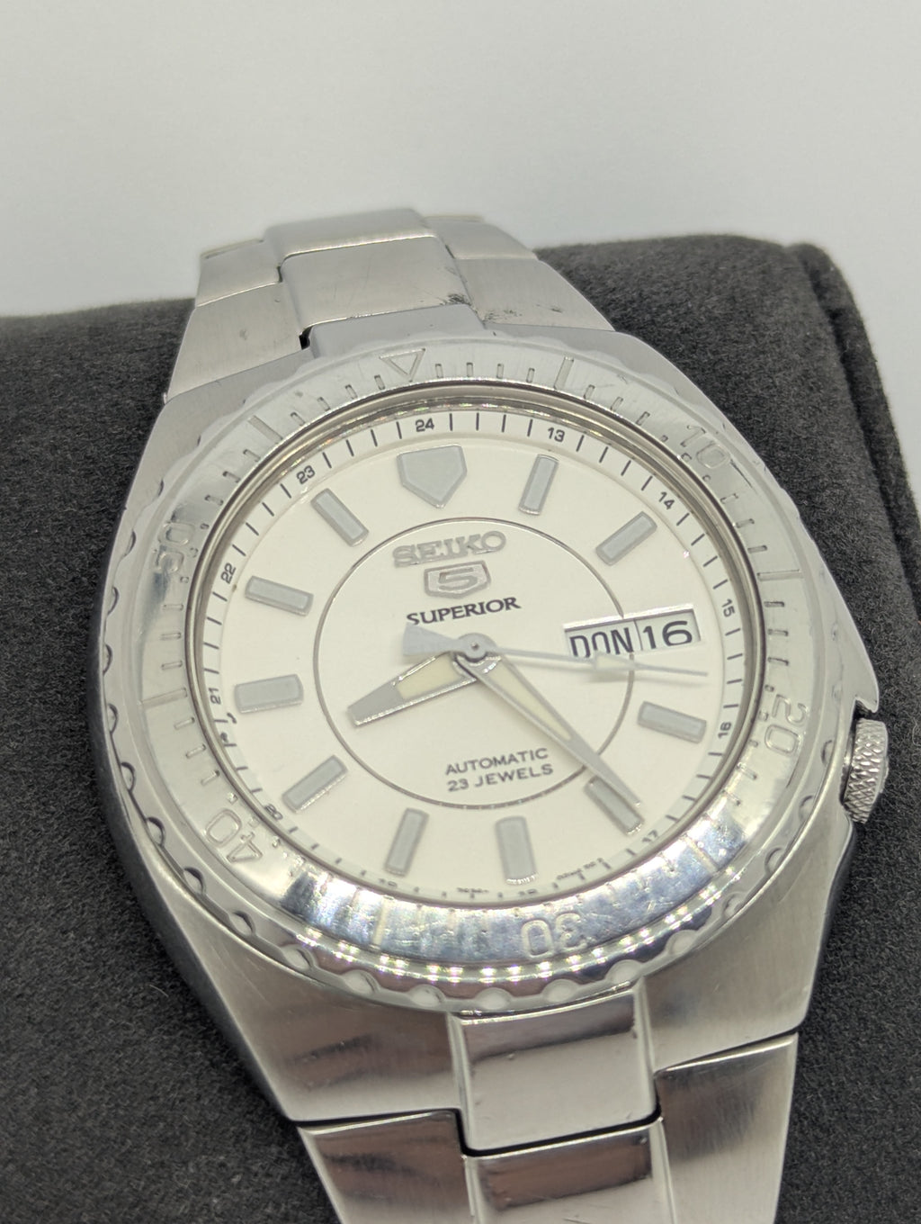 Seiko 5 Superior