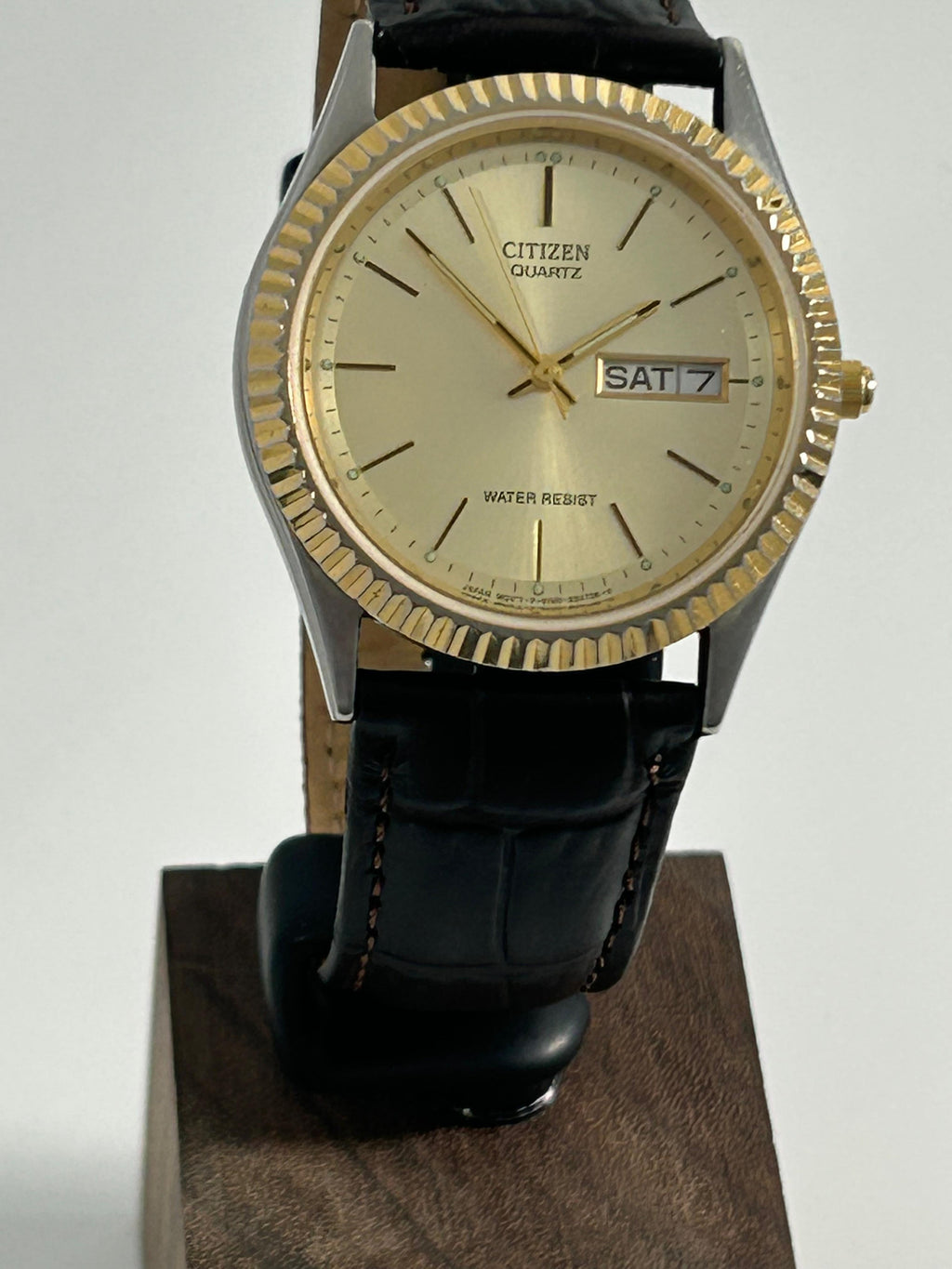 Citizen Quartz Presidential Fluted Bezel Men's Dress Watch — Two-Tone, Champagne Dial, Day-Date, Black Leather Strap