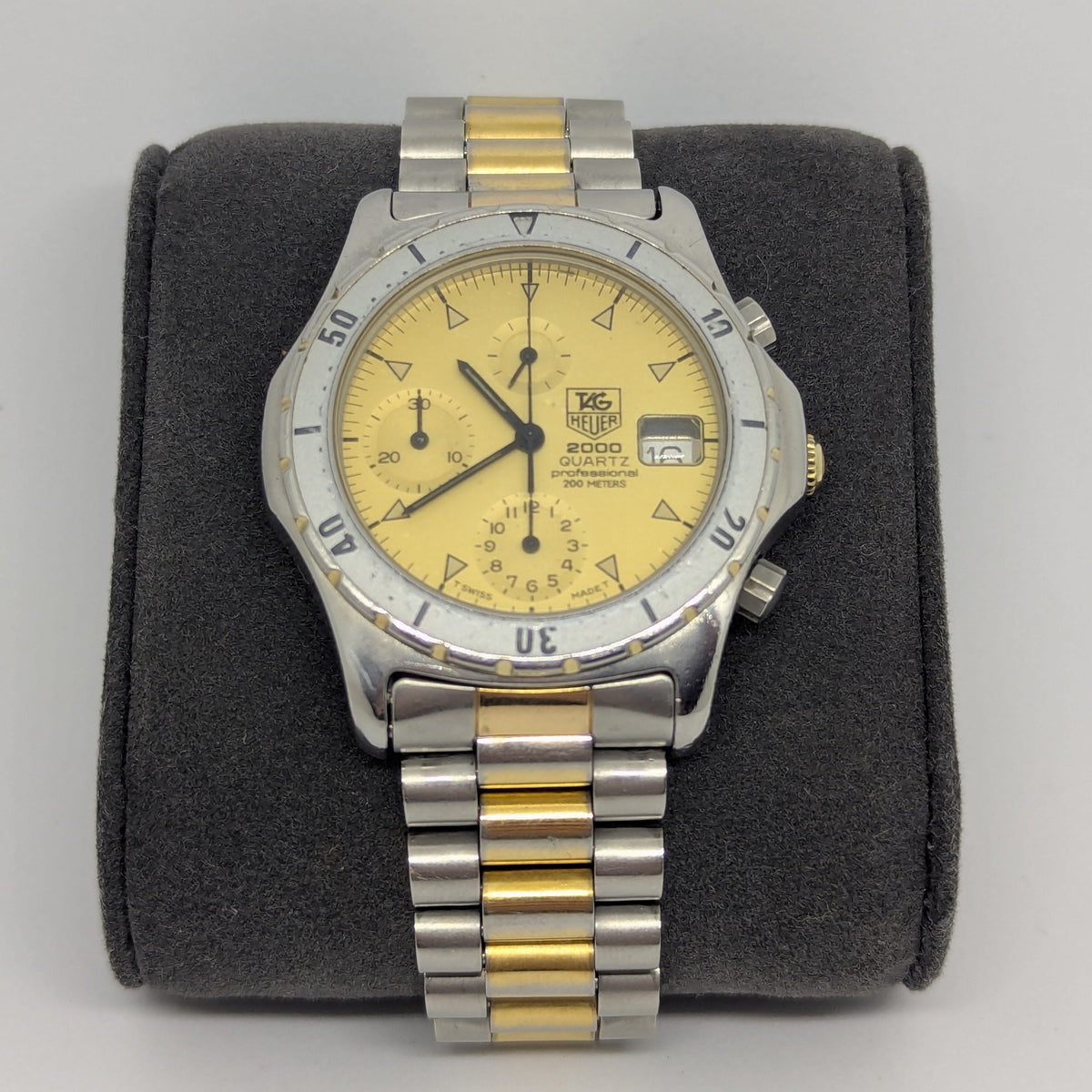 Tag Heuer 2000 Professional Chronograph