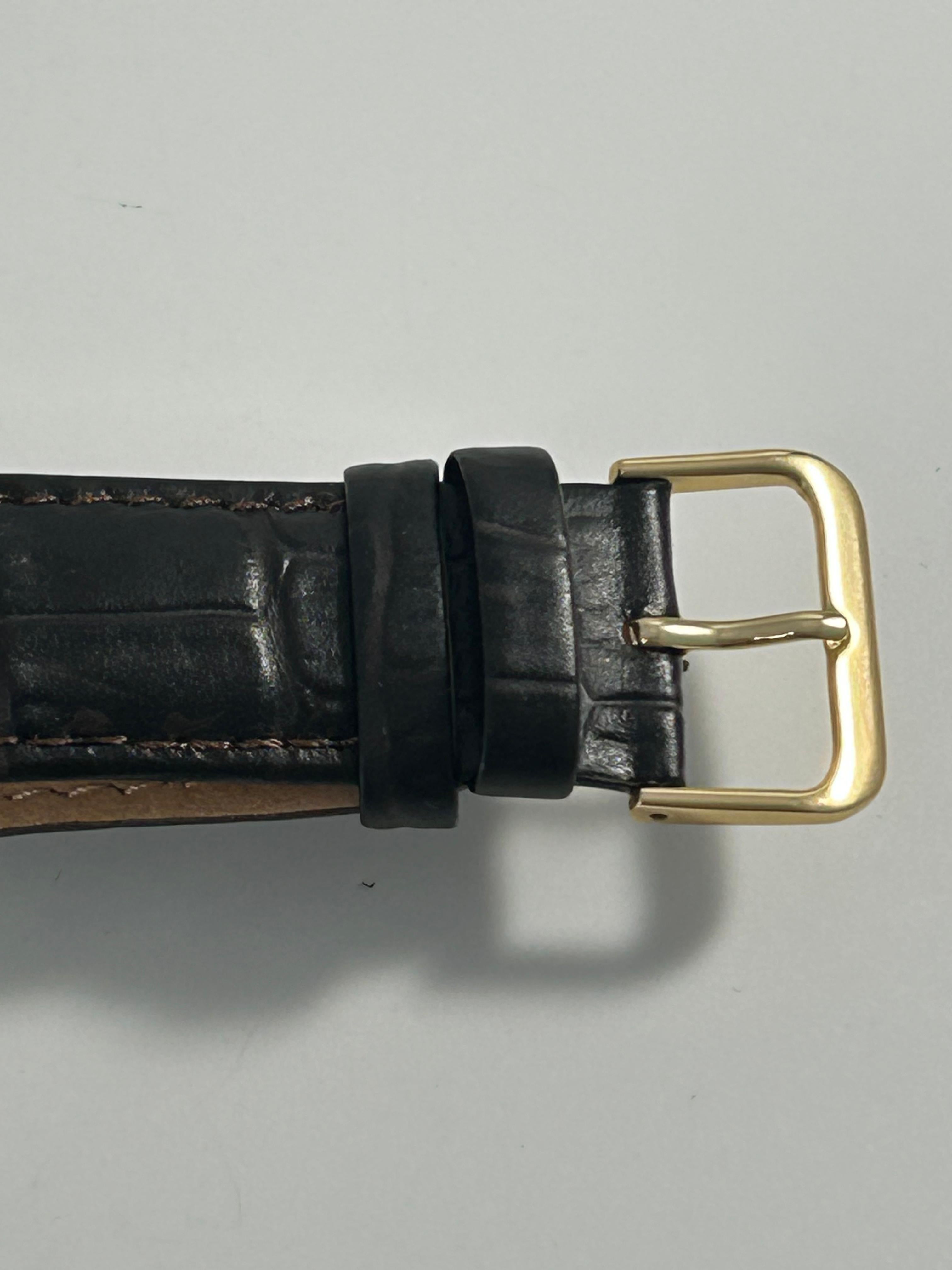 Citizen Quartz Presidential Fluted Bezel Men's Dress Watch — Two-Tone, Champagne Dial, Day-Date, Black Leather Strap