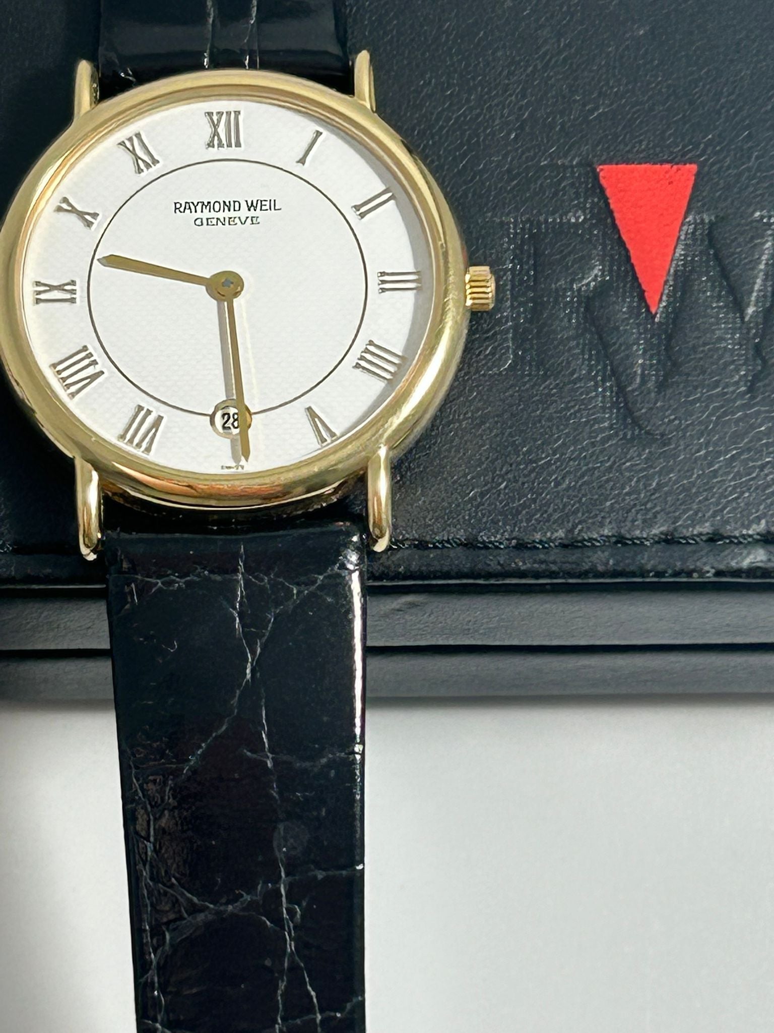 Vintage Raymond Weil Geneve 9142 Men’s Watch - Gold Plated, 32mm, White Dial Roman, Date, Boxed